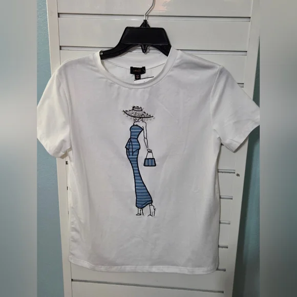 Chaps White Tee with Blue Fashion Lady Graphic - Picture 1 of 5